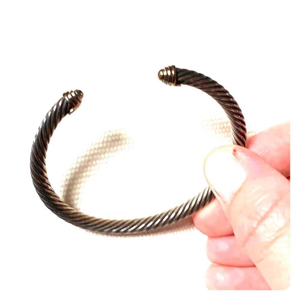 David Yurman classic cable bracelet with gold